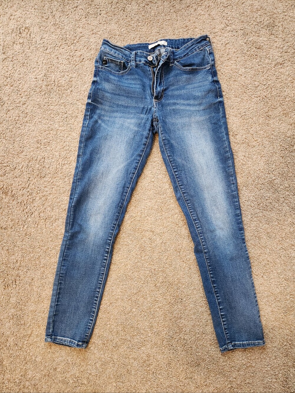 KanCan Women's Faded Blue Skinny Jeans